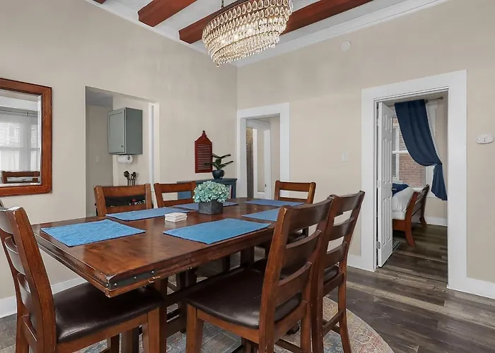 Modern 2Br Near Dt, 8Min Walk To Park&Conservatory